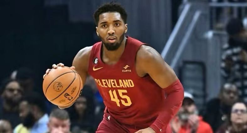 UB, 在唐斯和阿, nakhJ UB, 在唐斯和阿, nakhJ